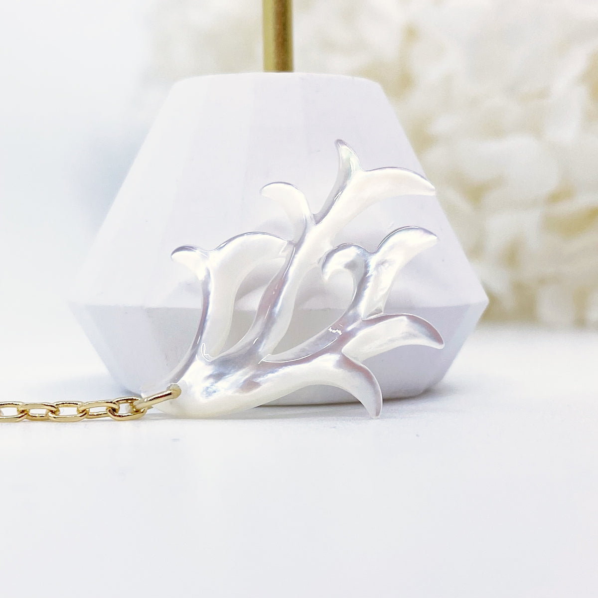 Mother Pearl Coral Branch Earrings - Yun Boutique