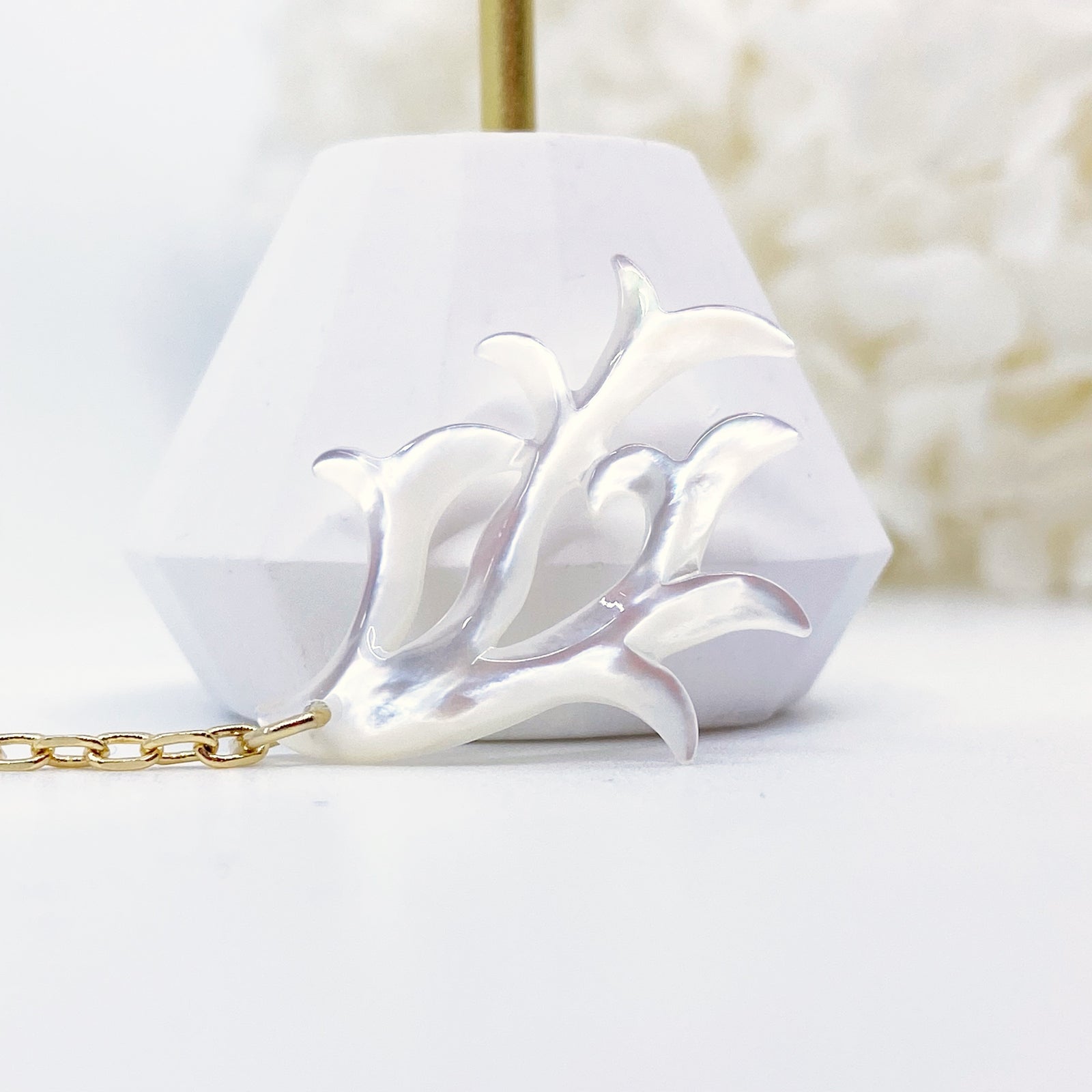 Mother Pearl Coral Branch Earrings - Yun Boutique