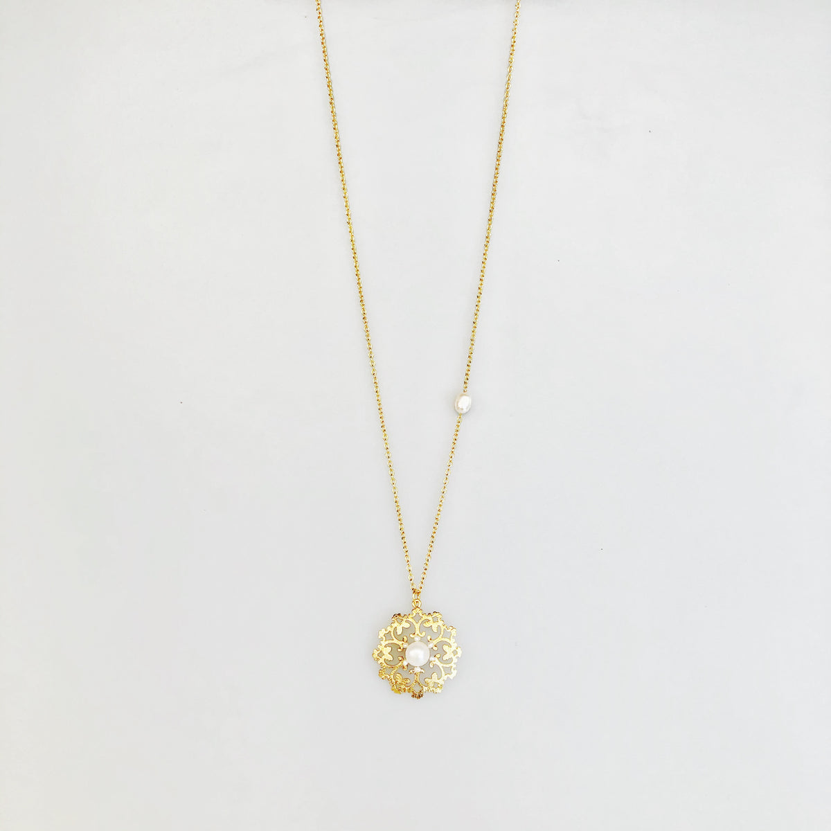 Gold Butterfly Necklace - Yun Boutique
