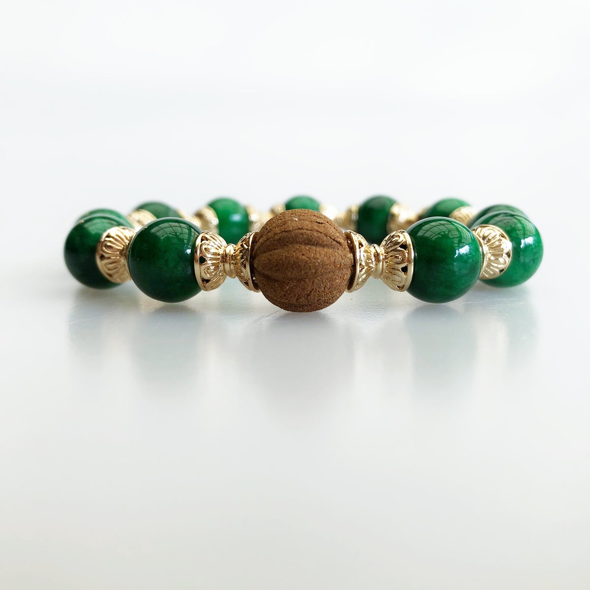 Vintage Style 10mm Jadeite Herbal Bracelet