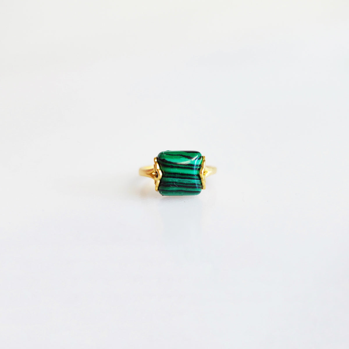 Gold Square Malachite Ring - Yun Boutique