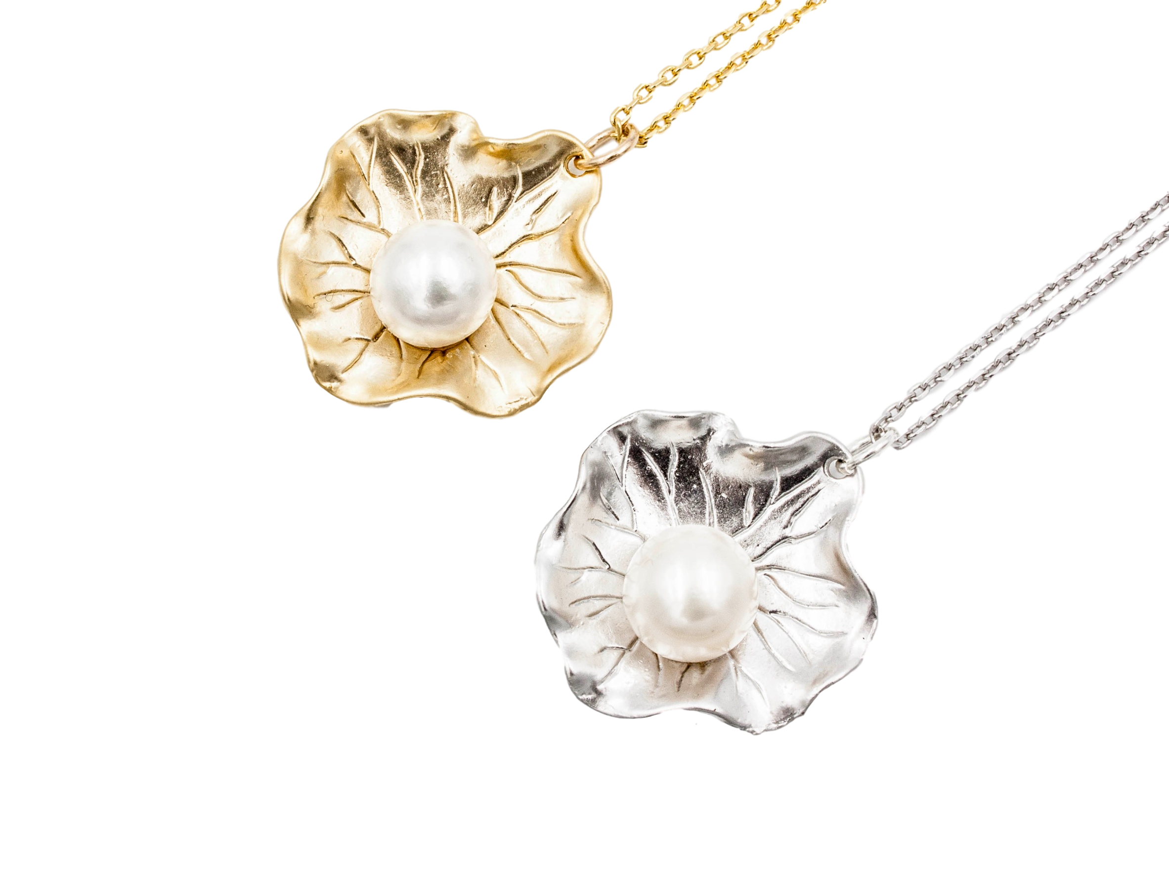 Lotus leaf outlet necklace